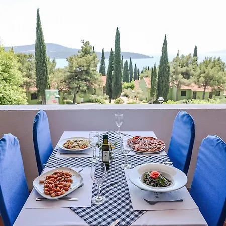 Medena-4 By Interhome Lägenhet Trogir