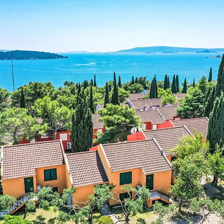 Medena-4 By Interhome Lägenhet