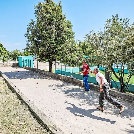 Medena-4 By Interhome تروغير